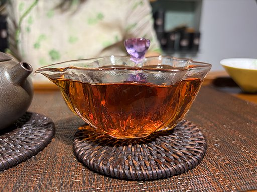 图为芊芷源2022年如意古树熟普