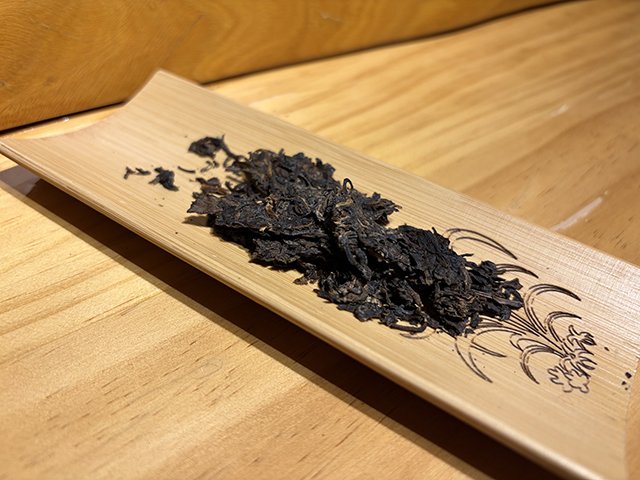 勐海茶厂2000年苹果绿青饼