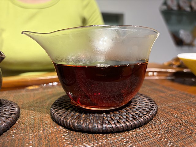 图为私藏茶1999年磨菇沱熟沱