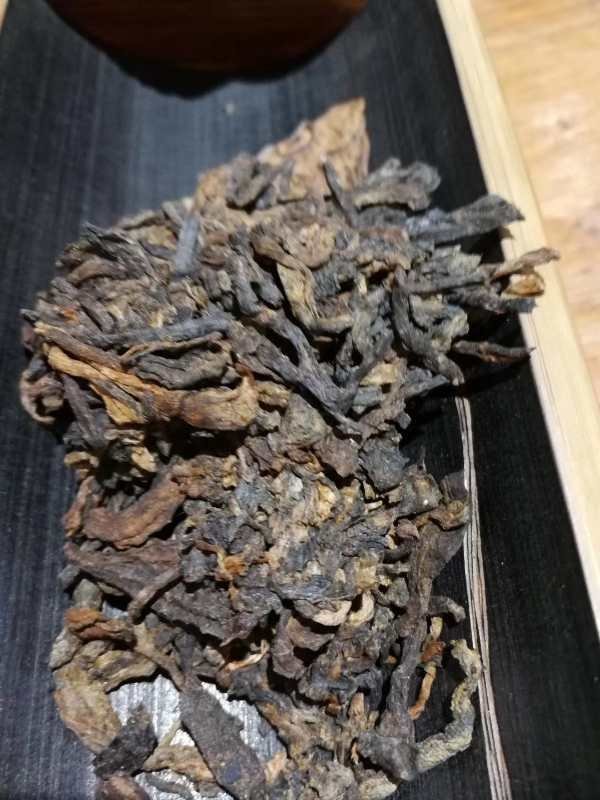 八角亭净无尘_2017年八角亭 净无尘 熟茶 357克