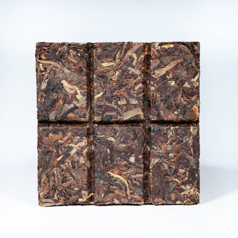 2019年南峤茶厂 南糯山青砖 生茶 100克